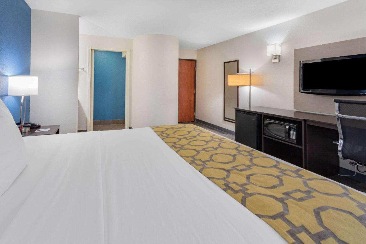 Baymont By Wyndham Milan Hotell Eksteriør bilde