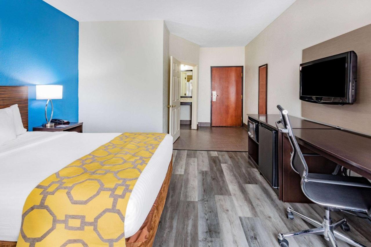 Baymont By Wyndham Milan Hotell Eksteriør bilde